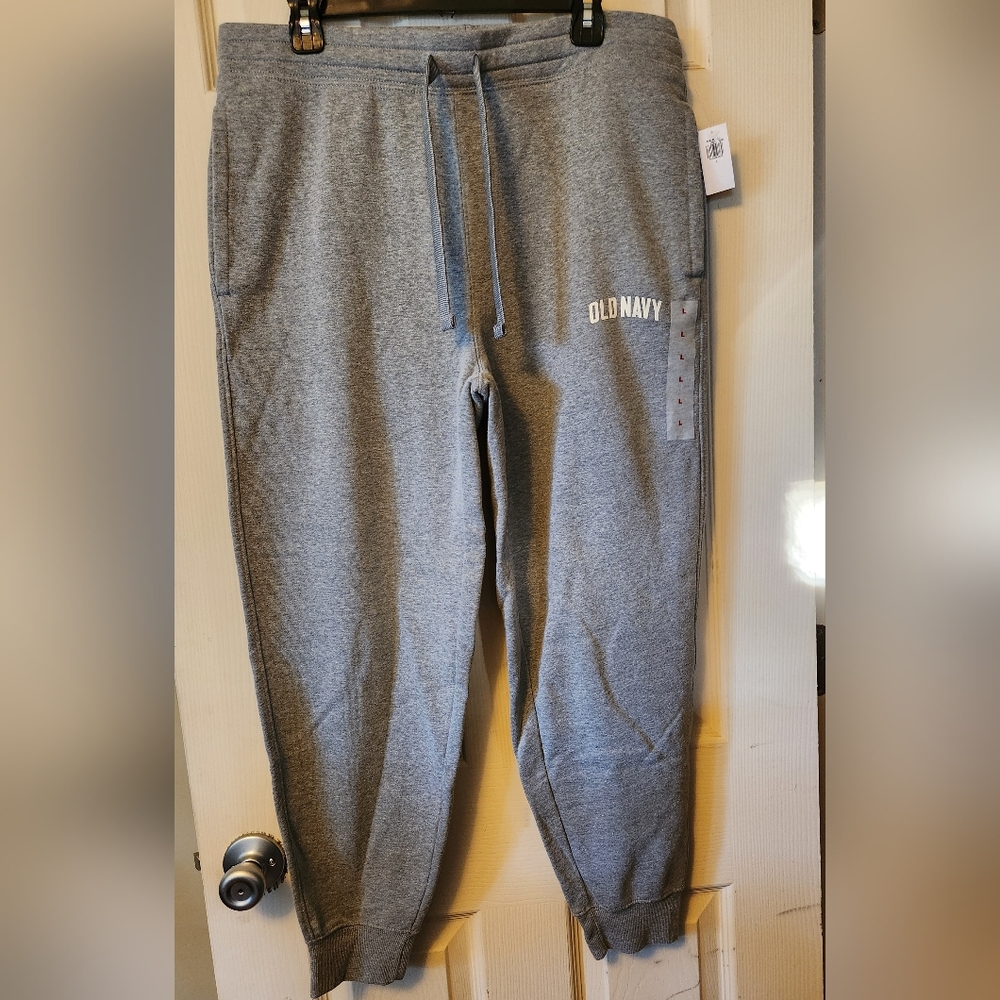 Old Navy Mens Size Large Gray Joggers New With Tags Attached